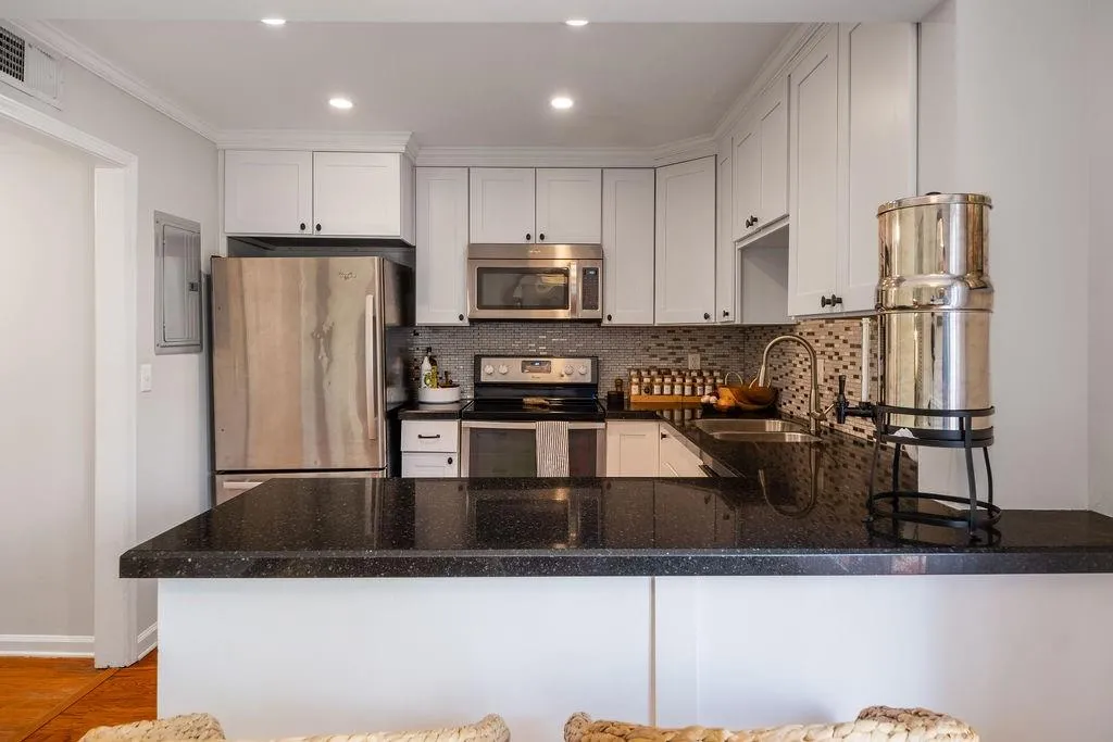 6520 Roswell Road Ne Unit 81, Sandy Springs, Georgia 30328, 2 Bedrooms Bedrooms, ,1 BathroomBathrooms,Residential,Sold,6520 Roswell Road Ne Unit 81,7251335 6520 Roswell Road Ne Unit 81, Sandy Springs, Georgia 30328, 2 Bedrooms Bedrooms, ,1 BathroomBathrooms,Residential,Sold,6520 Roswell Road Ne Unit 81,7251335