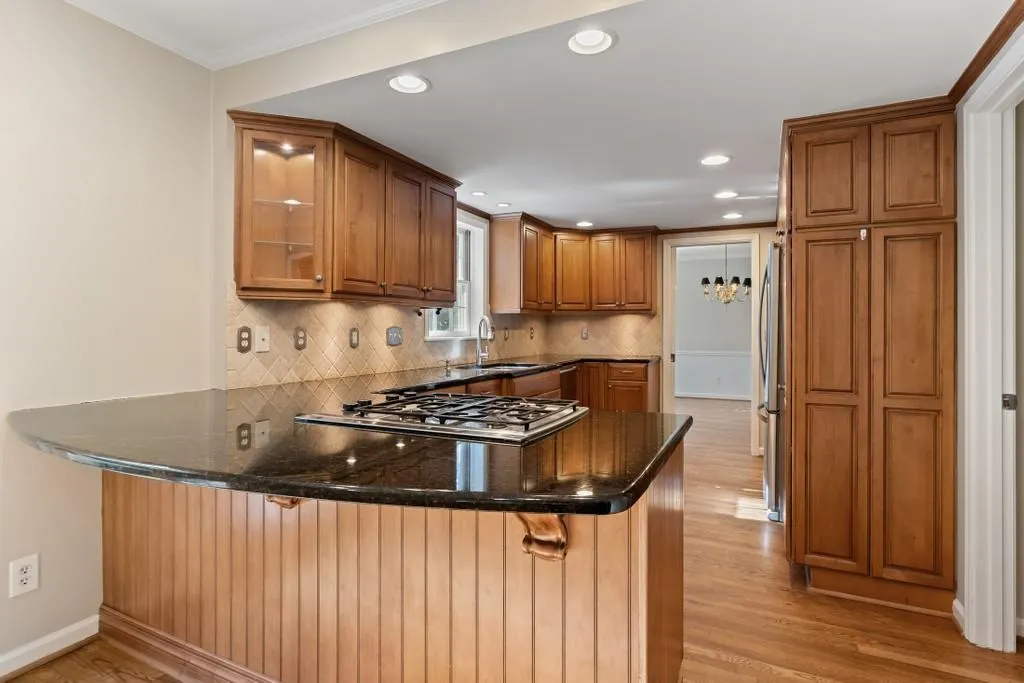 325 Hunters Glen Court Ne, Sandy Springs, Georgia 30328, 4 Bedrooms Bedrooms, ,2 BathroomsBathrooms,Residential,Sold,325 Hunters Glen Court Ne,6845739