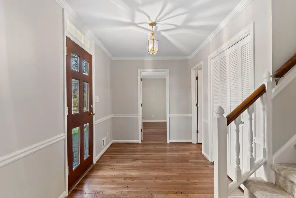 325 Hunters Glen Court Ne, Sandy Springs, Georgia 30328, 4 Bedrooms Bedrooms, ,2 BathroomsBathrooms,Residential,Sold,325 Hunters Glen Court Ne,6845739