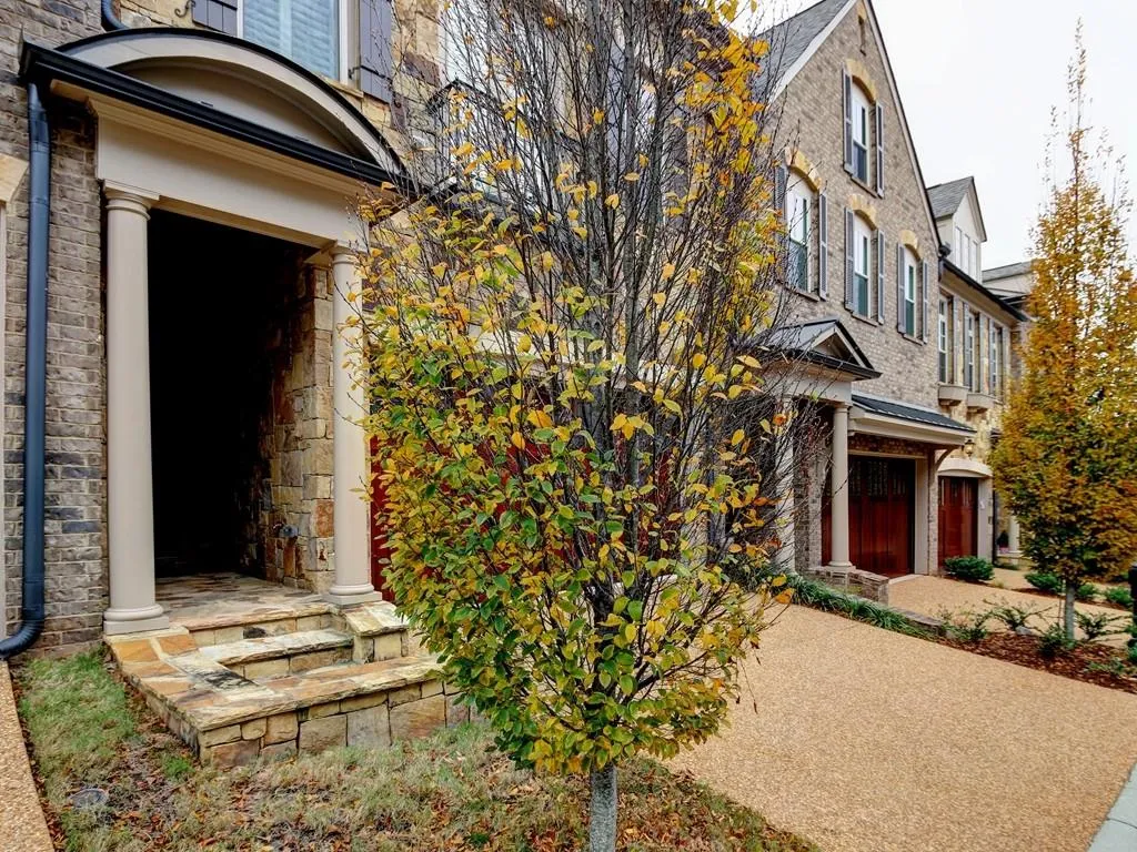 3889 Paces Lookout Drive, Atlanta, Georgia 30339, 3 Bedrooms Bedrooms, ,3 BathroomsBathrooms,Residential,Sold,3889 Paces Lookout Drive,5942851