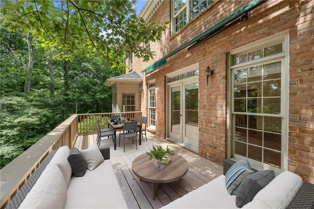 19 Saratoga Place Ne, Atlanta, Georgia 30324, 5 Bedrooms Bedrooms, ,3 BathroomsBathrooms,Residential,For Sale,19 Saratoga Place Ne,7634564