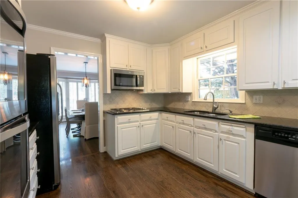 4740 Huntley Drive, Sandy Springs, Georgia 30342, 5 Bedrooms Bedrooms, ,3 BathroomsBathrooms,Residential,Sold,4740 Huntley Drive,6583805