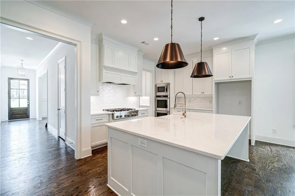 287 Green Hill Road, Sandy Springs, Georgia 30342, 5 Bedrooms Bedrooms, ,4 BathroomsBathrooms,Residential,Sold,287 Green Hill Road,6747194
