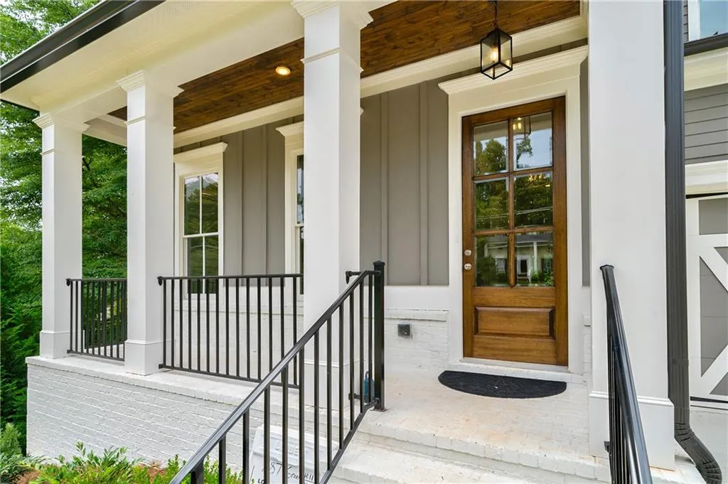 287 Green Hill Road, Sandy Springs, Georgia 30342, 5 Bedrooms Bedrooms, ,4 BathroomsBathrooms,Residential,Sold,287 Green Hill Road,6747194
