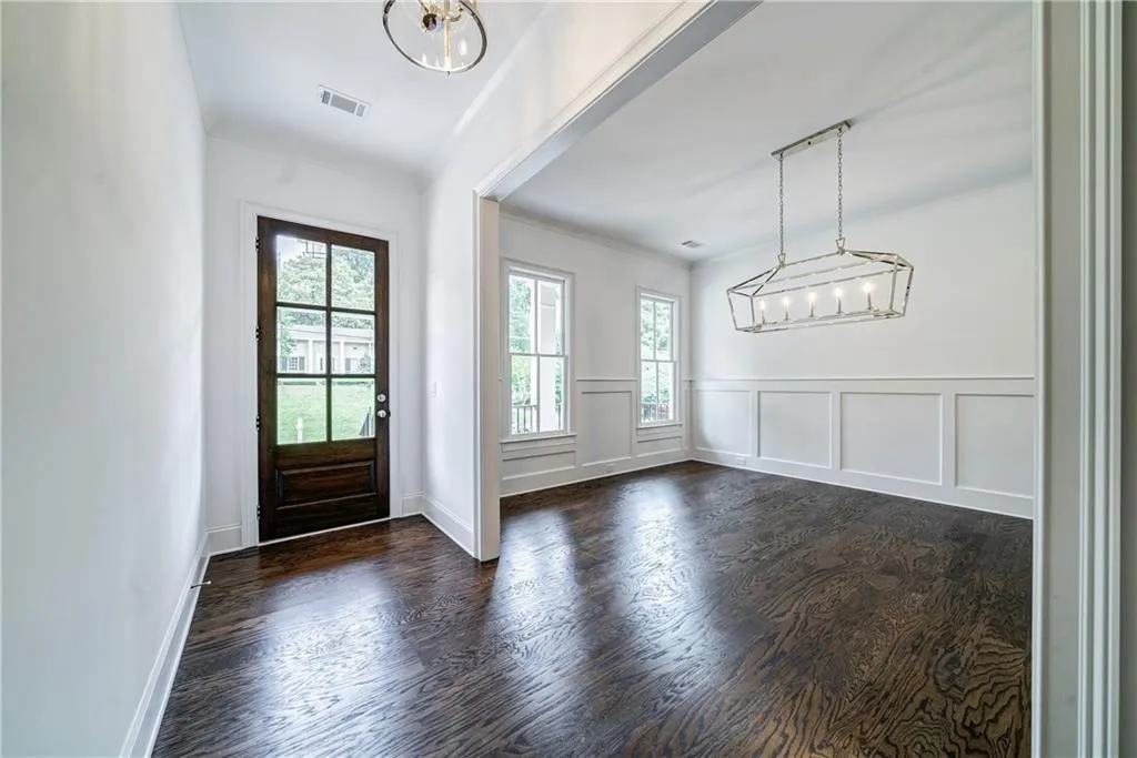 287 Green Hill Road, Sandy Springs, Georgia 30342, 5 Bedrooms Bedrooms, ,4 BathroomsBathrooms,Residential,Sold,287 Green Hill Road,6747194