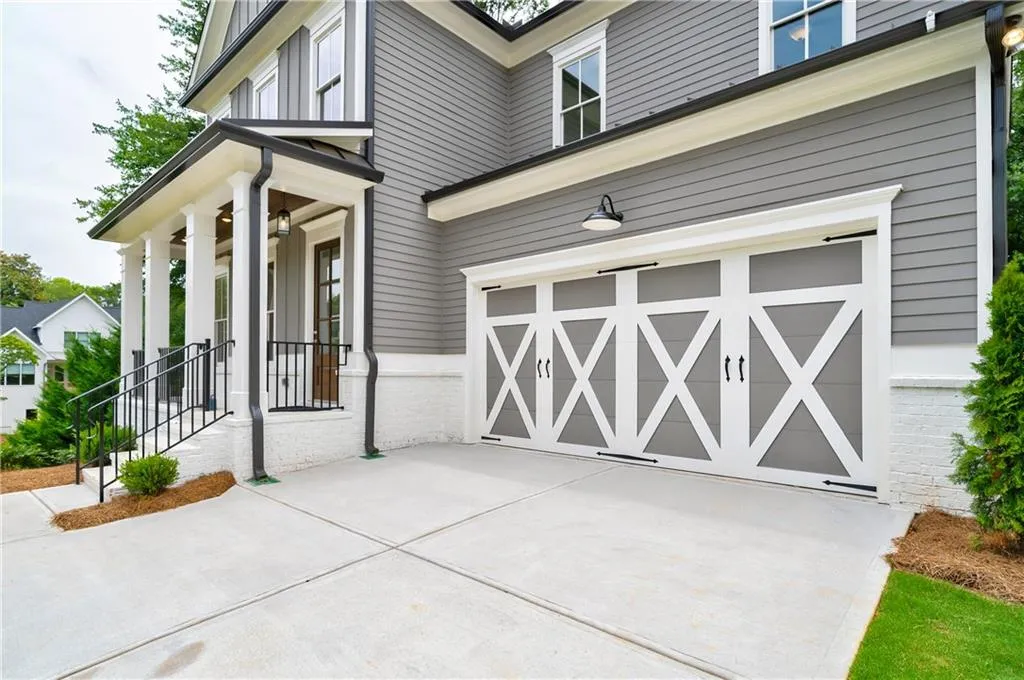 287 Green Hill Road, Sandy Springs, Georgia 30342, 5 Bedrooms Bedrooms, ,4 BathroomsBathrooms,Residential,Sold,287 Green Hill Road,6747194