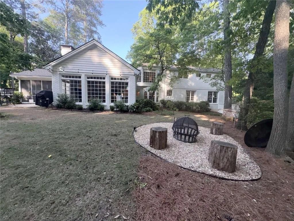 7190 Twin Branch Road, Atlanta, Georgia 30328, 5 Bedrooms Bedrooms, ,3 BathroomsBathrooms,Residential,For Sale,7190 Twin Branch Road,7762467