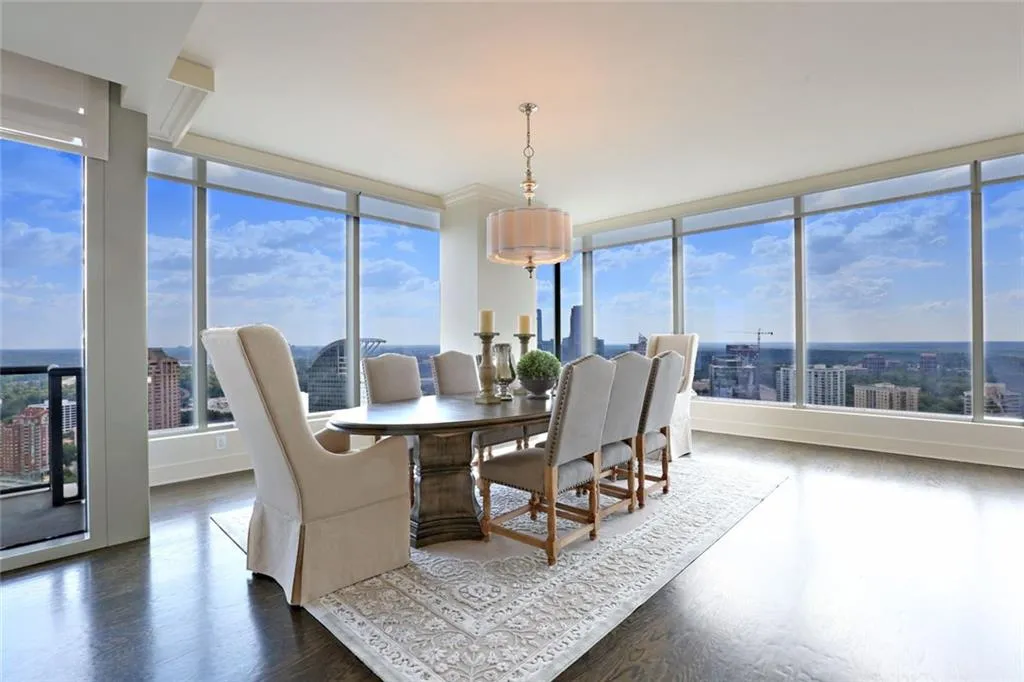 3630 Peachtree Road Ne Unit 2703, Atlanta, Georgia 30326, 3 Bedrooms Bedrooms, ,3 BathroomsBathrooms,Residential,Sold,3630 Peachtree Road Ne Unit 2703,5750148