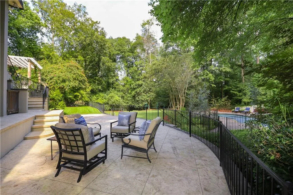 5265 Kenbrook Way, Atlanta, Georgia 30327, 6 Bedrooms Bedrooms, ,5 BathroomsBathrooms,Residential,Sold,5265 Kenbrook Way,6625218