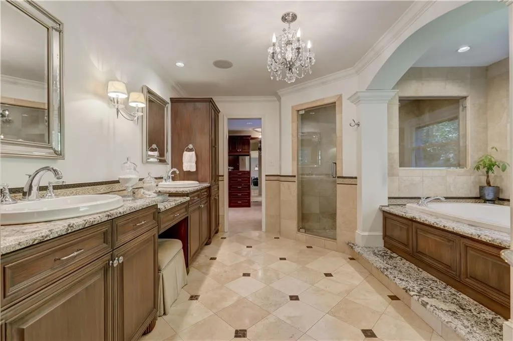 5265 Kenbrook Way, Atlanta, Georgia 30327, 6 Bedrooms Bedrooms, ,5 BathroomsBathrooms,Residential,Sold,5265 Kenbrook Way,6625218