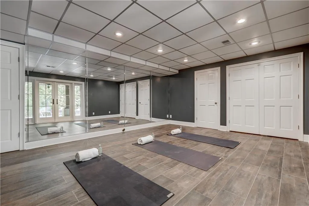 5265 Kenbrook Way, Atlanta, Georgia 30327, 6 Bedrooms Bedrooms, ,5 BathroomsBathrooms,Residential,Sold,5265 Kenbrook Way,6625218