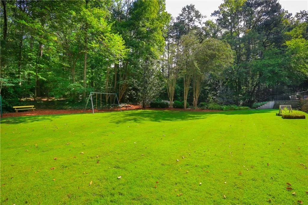 5265 Kenbrook Way, Atlanta, Georgia 30327, 6 Bedrooms Bedrooms, ,5 BathroomsBathrooms,Residential,Sold,5265 Kenbrook Way,6625218