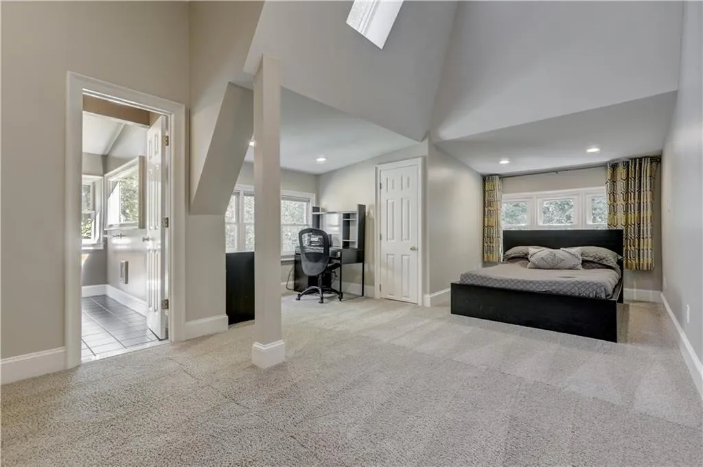 5265 Kenbrook Way, Atlanta, Georgia 30327, 6 Bedrooms Bedrooms, ,5 BathroomsBathrooms,Residential,Sold,5265 Kenbrook Way,6625218