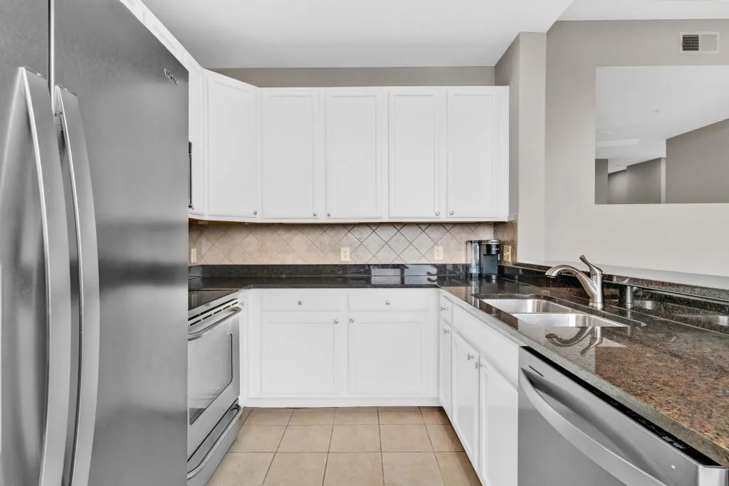 3040 Peachtree Road Nw Unit 1605, Atlanta, Georgia 30305, 1 Bedroom Bedrooms, ,1 BathroomBathrooms,Residential,For Sale,3040 Peachtree Road Nw Unit 1605,7613244
