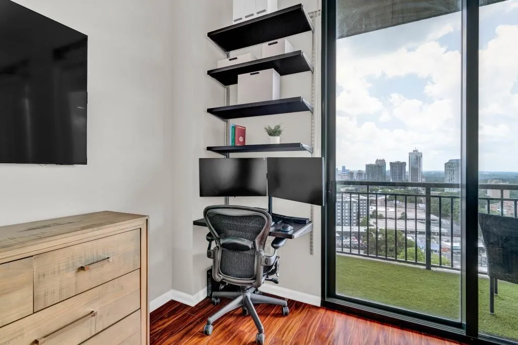 3040 Peachtree Road Nw Unit 1605, Atlanta, Georgia 30305, 1 Bedroom Bedrooms, ,1 BathroomBathrooms,Residential,For Sale,3040 Peachtree Road Nw Unit 1605,7613244
