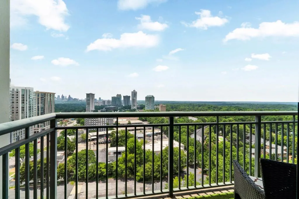 3040 Peachtree Road Nw Unit 1605, Atlanta, Georgia 30305, 1 Bedroom Bedrooms, ,1 BathroomBathrooms,Residential,For Sale,3040 Peachtree Road Nw Unit 1605,7613244