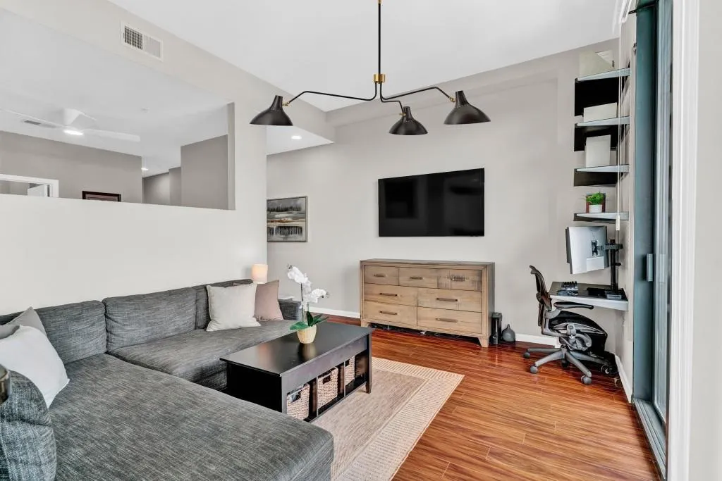 3040 Peachtree Road Nw Unit 1605, Atlanta, Georgia 30305, 1 Bedroom Bedrooms, ,1 BathroomBathrooms,Residential,For Sale,3040 Peachtree Road Nw Unit 1605,7613244