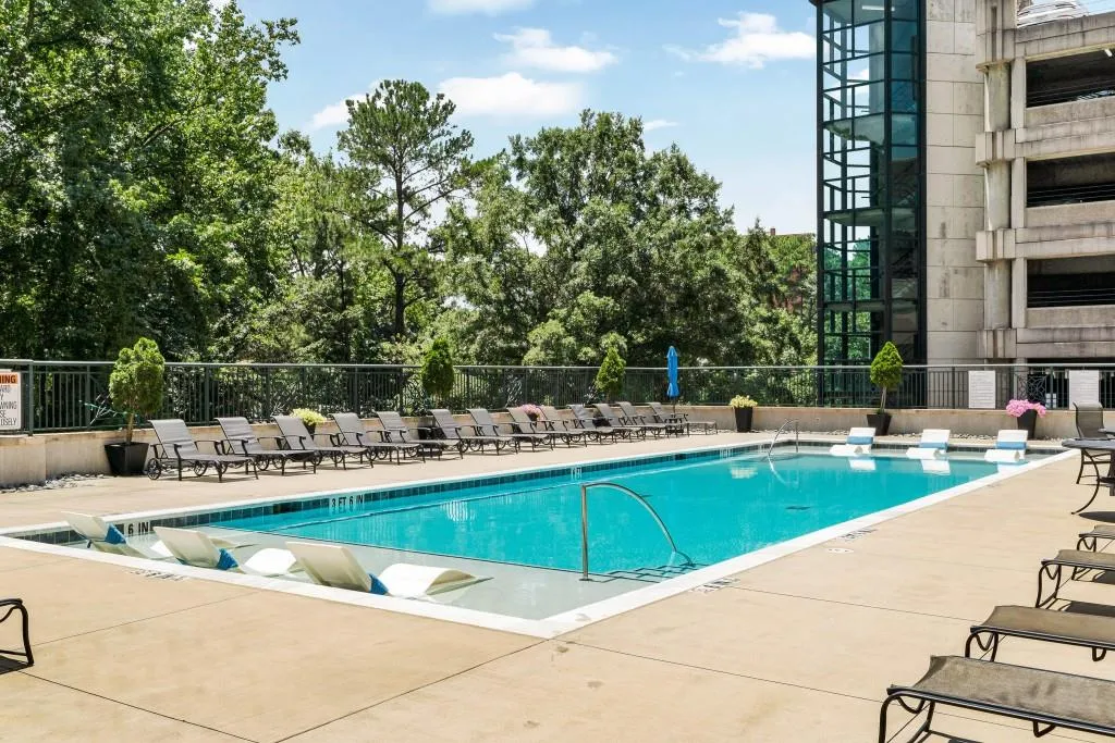 3040 Peachtree Road Nw Unit 1605, Atlanta, Georgia 30305, 1 Bedroom Bedrooms, ,1 BathroomBathrooms,Residential,For Sale,3040 Peachtree Road Nw Unit 1605,7613244