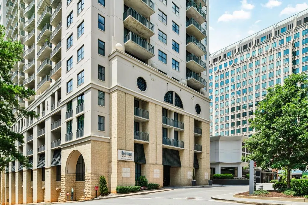 3040 Peachtree Road Nw Unit 1605, Atlanta, Georgia 30305, 1 Bedroom Bedrooms, ,1 BathroomBathrooms,Residential,For Sale,3040 Peachtree Road Nw Unit 1605,7613244