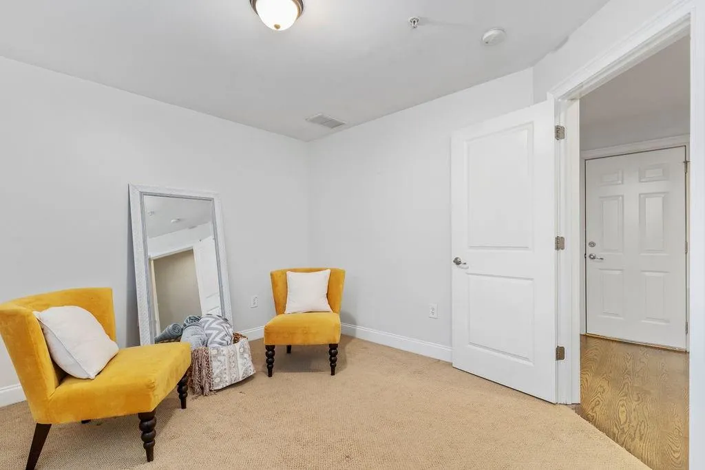 6472 Chariot Street, Sandy Springs, Georgia 30328, 2 Bedrooms Bedrooms, ,2 BathroomsBathrooms,Residential,Sold,6472 Chariot Street,6824502