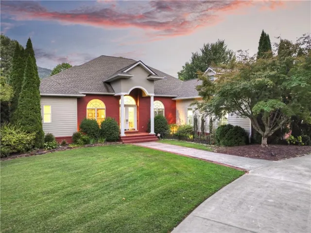 4165 Asheland Cove Drive, Young Harris, Georgia 30582