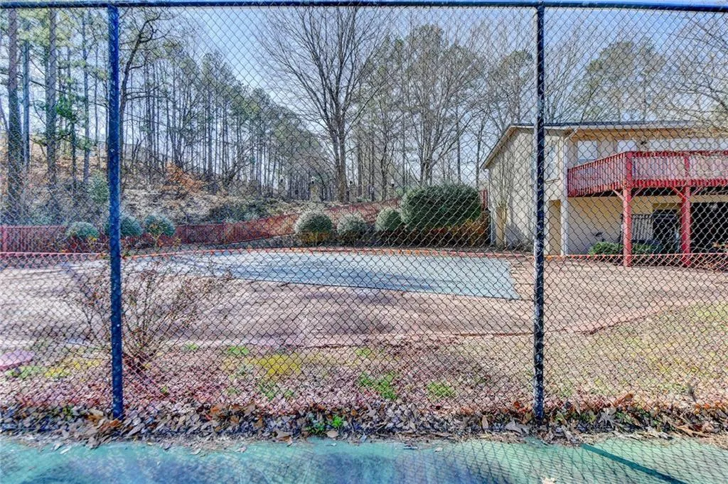 104 Masons Creek Circle, Sandy Springs, Georgia 30350, 3 Bedrooms Bedrooms, ,2 BathroomsBathrooms,Residential,Sold,104 Masons Creek Circle,7178995