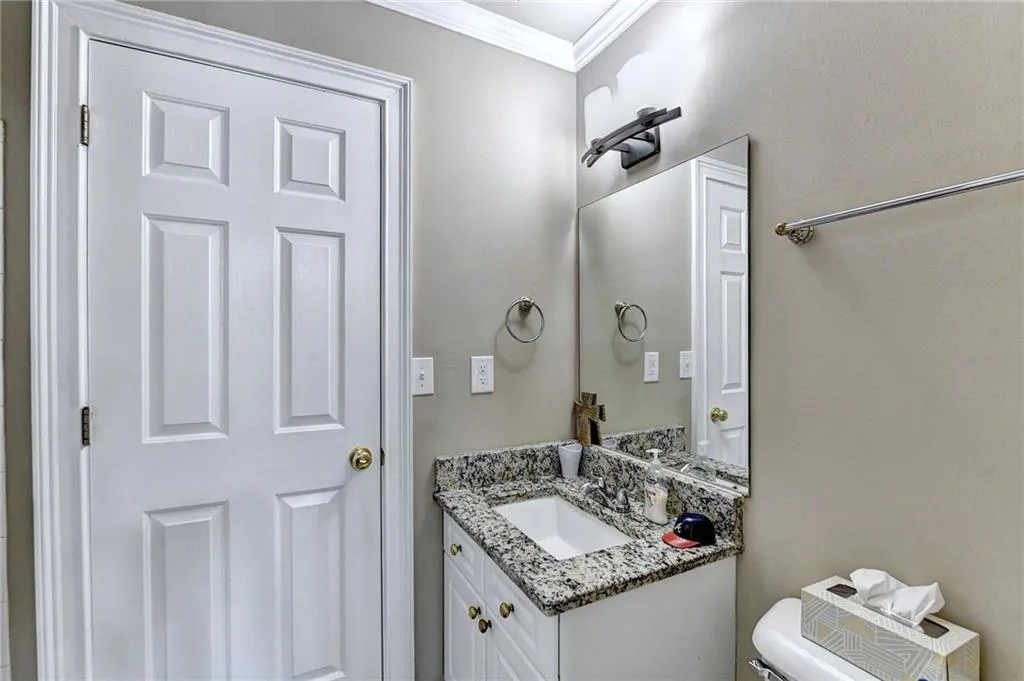 104 Masons Creek Circle, Sandy Springs, Georgia 30350, 3 Bedrooms Bedrooms, ,2 BathroomsBathrooms,Residential,Sold,104 Masons Creek Circle,7178995