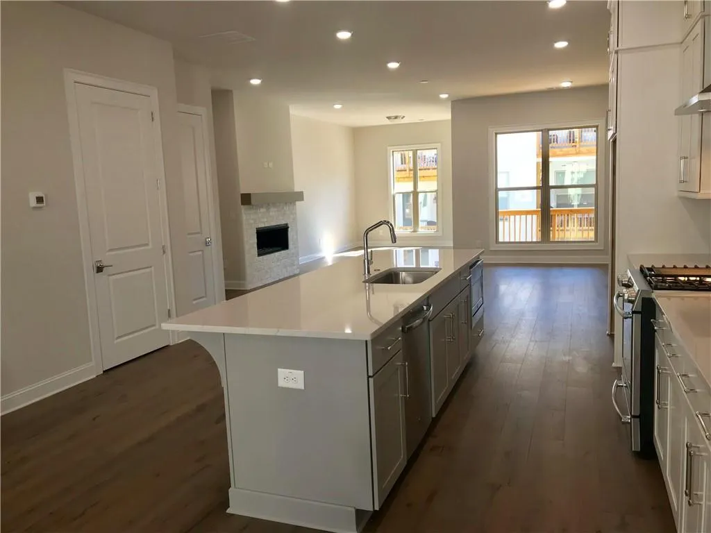 4317 Parkside Place Unit 16, Sandy Springs, Georgia 30342, 3 Bedrooms Bedrooms, ,3 BathroomsBathrooms,Residential,Sold,4317 Parkside Place Unit 16,6547331