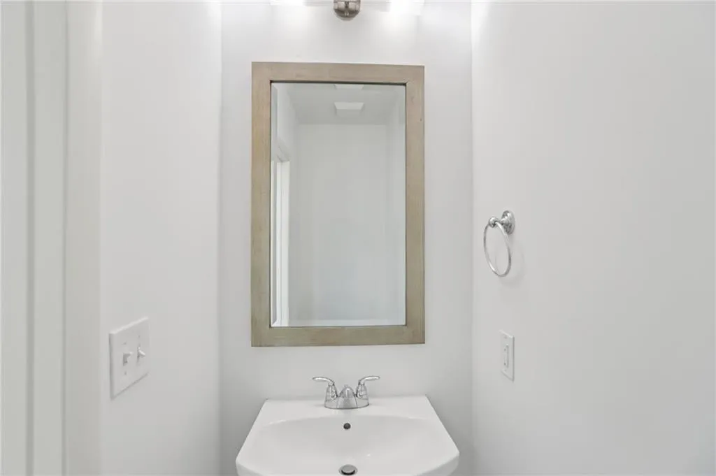1080 Peachtree Street Ne Unit 2003, Atlanta, Georgia 30309, 2 Bedrooms Bedrooms, ,2 BathroomsBathrooms,Residential,For Sale,1080 Peachtree Street Ne Unit 2003,7615535