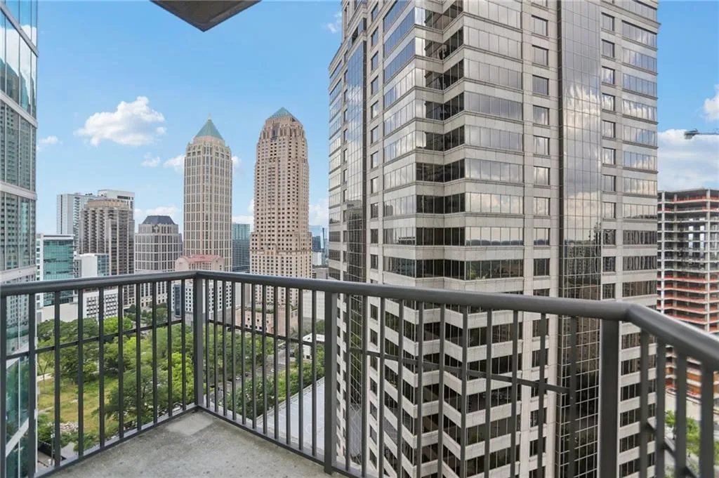 1080 Peachtree Street Ne Unit 2003, Atlanta, Georgia 30309, 2 Bedrooms Bedrooms, ,2 BathroomsBathrooms,Residential,For Sale,1080 Peachtree Street Ne Unit 2003,7615535