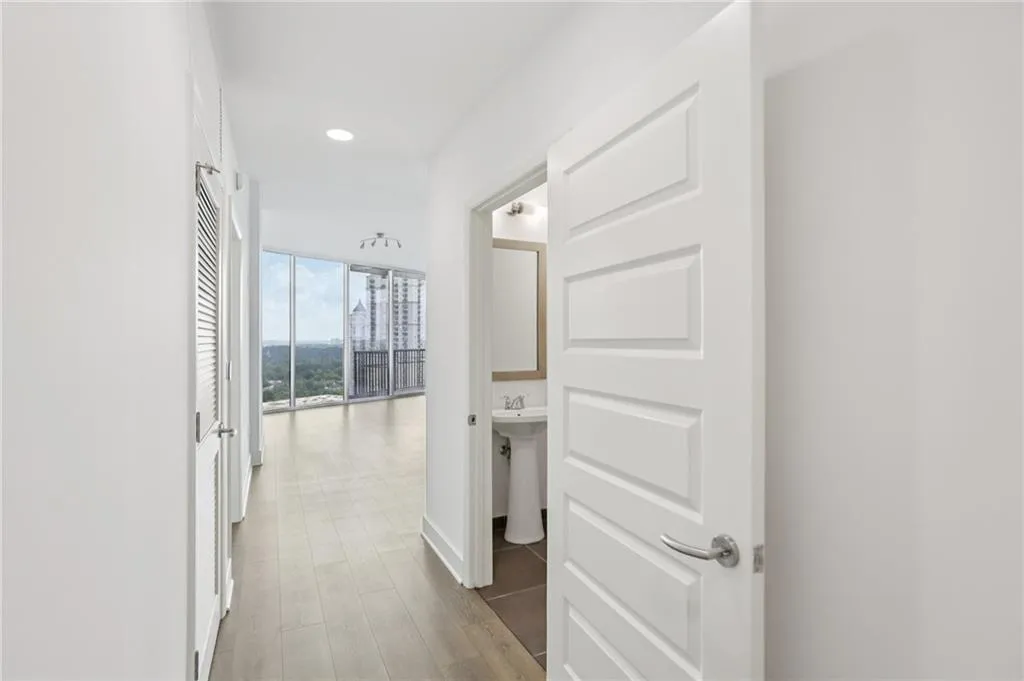 1080 Peachtree Street Ne Unit 2003, Atlanta, Georgia 30309, 2 Bedrooms Bedrooms, ,2 BathroomsBathrooms,Residential,For Sale,1080 Peachtree Street Ne Unit 2003,7615535