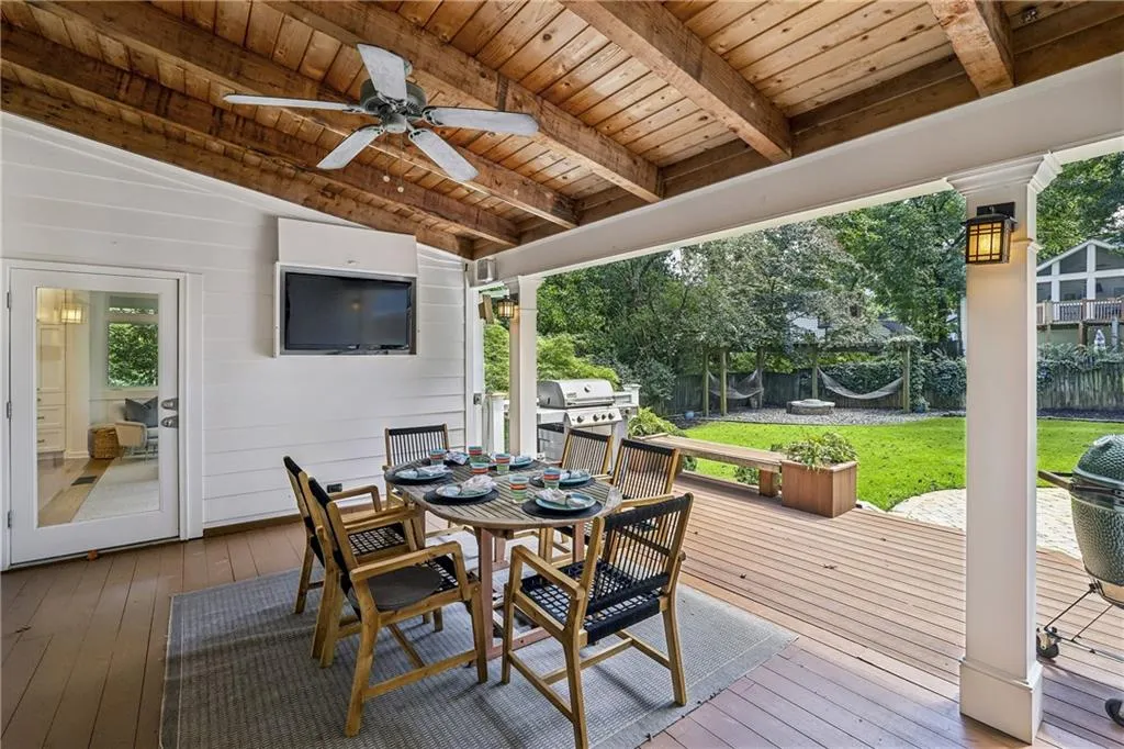 380 Garden Lane Nw, Atlanta, Georgia 30309, 4 Bedrooms Bedrooms, ,4 BathroomsBathrooms,Residential,For Sale,380 Garden Lane Nw,7636452