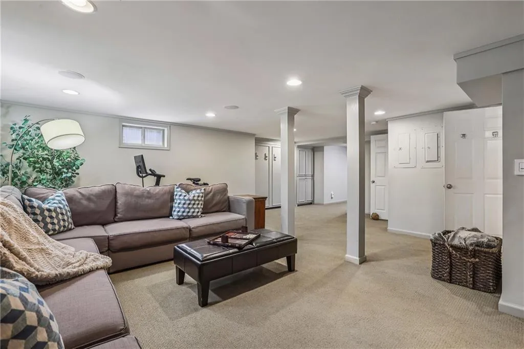 380 Garden Lane Nw, Atlanta, Georgia 30309, 4 Bedrooms Bedrooms, ,4 BathroomsBathrooms,Residential,For Sale,380 Garden Lane Nw,7636452