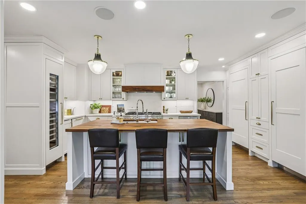 380 Garden Lane Nw, Atlanta, Georgia 30309, 4 Bedrooms Bedrooms, ,4 BathroomsBathrooms,Residential,For Sale,380 Garden Lane Nw,7636452