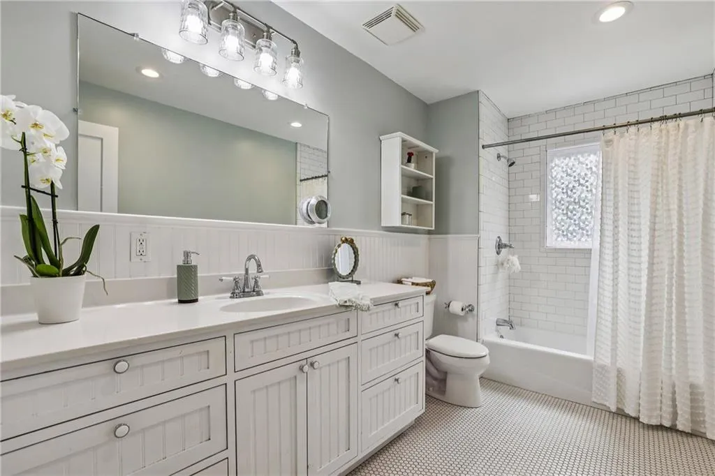 380 Garden Lane Nw, Atlanta, Georgia 30309, 4 Bedrooms Bedrooms, ,4 BathroomsBathrooms,Residential,For Sale,380 Garden Lane Nw,7636452