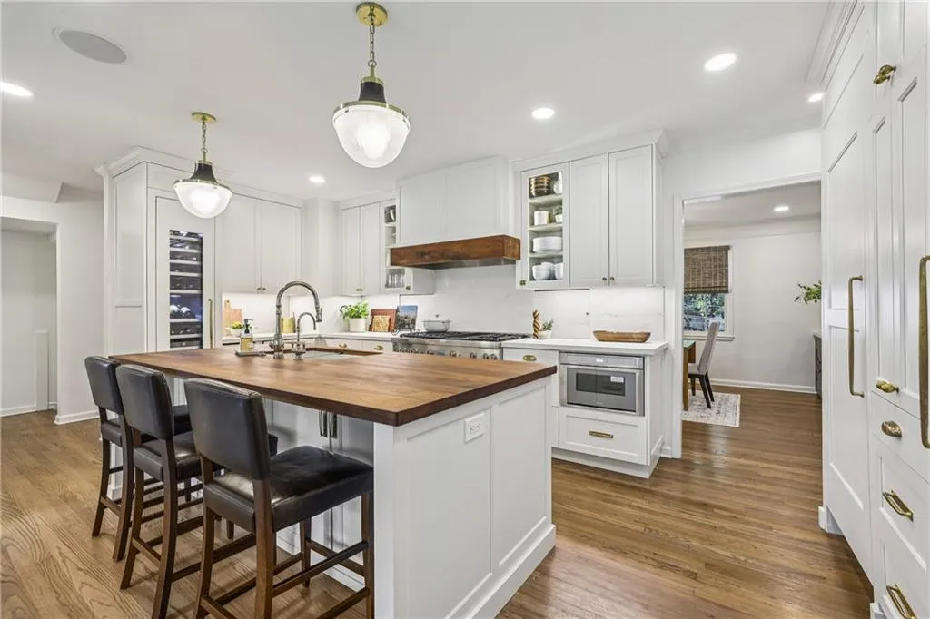 380 Garden Lane Nw, Atlanta, Georgia 30309, 4 Bedrooms Bedrooms, ,4 BathroomsBathrooms,Residential,For Sale,380 Garden Lane Nw,7636452