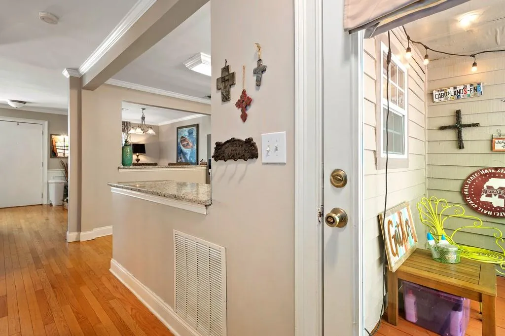 1602 Masons Creek Circle, Atlanta, Georgia 30350, 3 Bedrooms Bedrooms, ,2 BathroomsBathrooms,Residential,Sold,1602 Masons Creek Circle,6538338