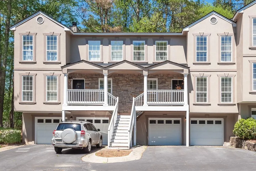 1602 Masons Creek Circle, Atlanta, Georgia 30350, 3 Bedrooms Bedrooms, ,2 BathroomsBathrooms,Residential,Sold,1602 Masons Creek Circle,6538338