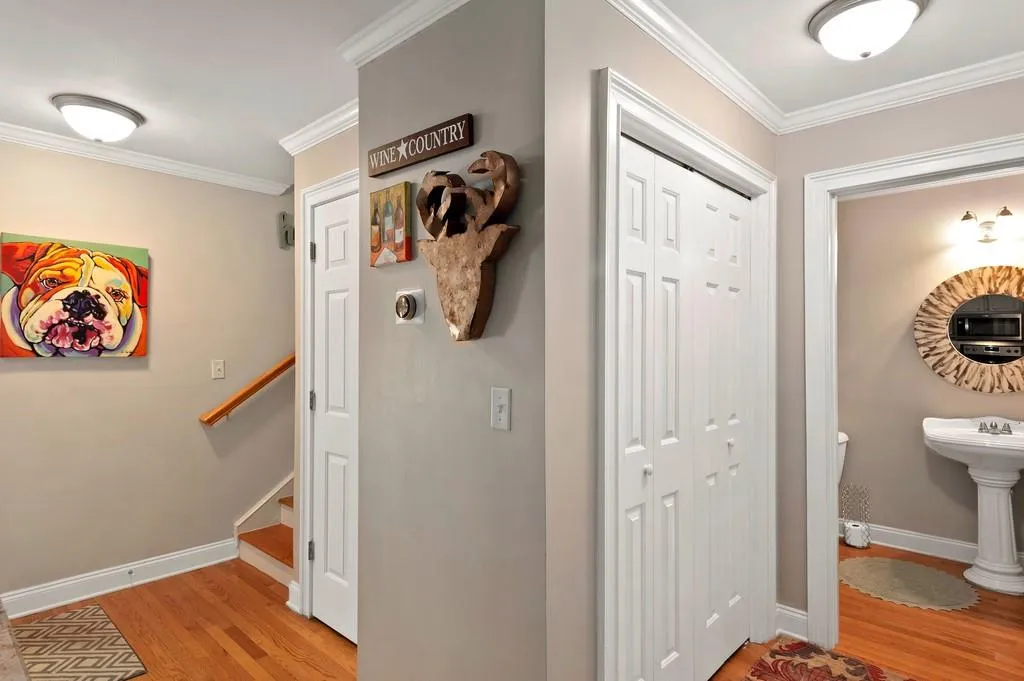 1602 Masons Creek Circle, Atlanta, Georgia 30350, 3 Bedrooms Bedrooms, ,2 BathroomsBathrooms,Residential,Sold,1602 Masons Creek Circle,6538338