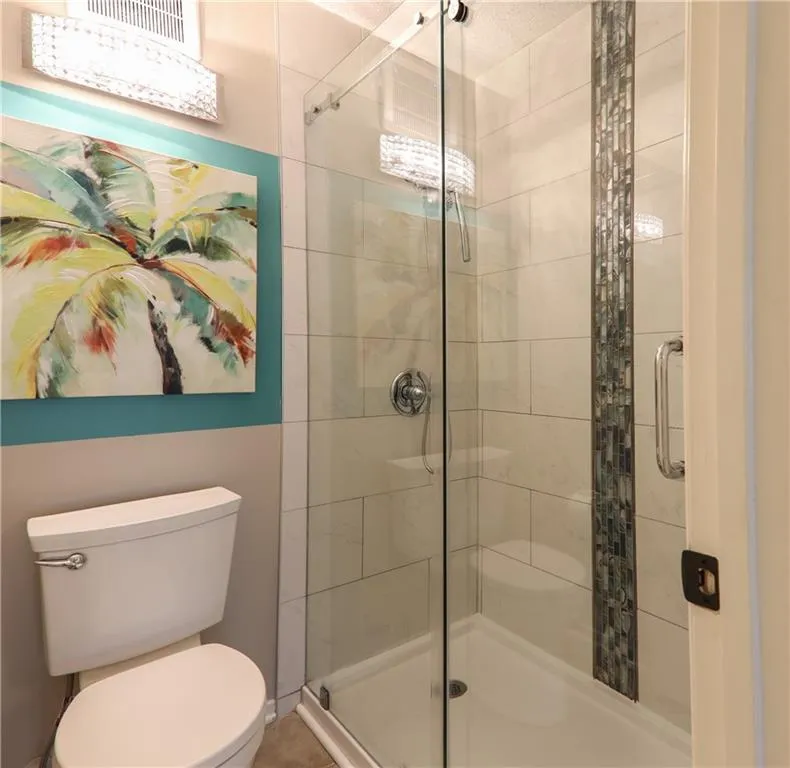 6816 Glenridge Drive Unit B, Sandy Springs, Georgia 30328, 2 Bedrooms Bedrooms, ,2 BathroomsBathrooms,Residential,Sold,6816 Glenridge Drive Unit B,7017751