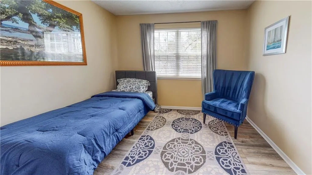 6816 Glenridge Drive Unit B, Sandy Springs, Georgia 30328, 2 Bedrooms Bedrooms, ,2 BathroomsBathrooms,Residential,Sold,6816 Glenridge Drive Unit B,7017751