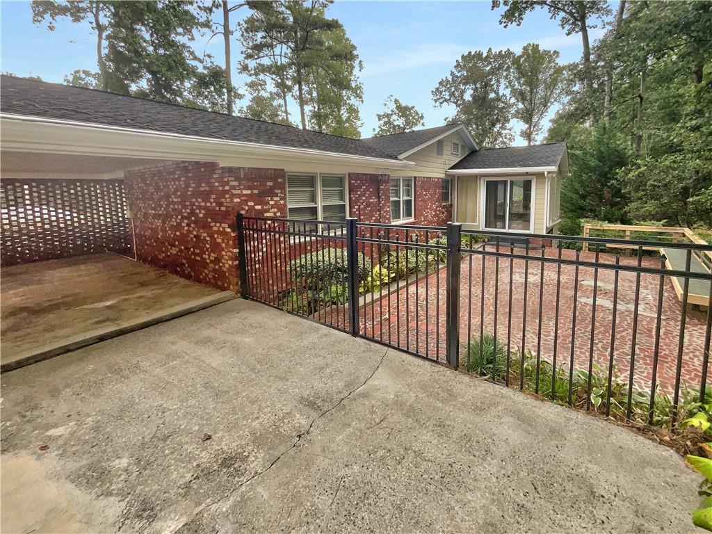 6721 Castleton Drive, Atlanta, Georgia 30328, 3 Bedrooms Bedrooms, ,3 BathroomsBathrooms,Residential,Sold,6721 Castleton Drive,7277226