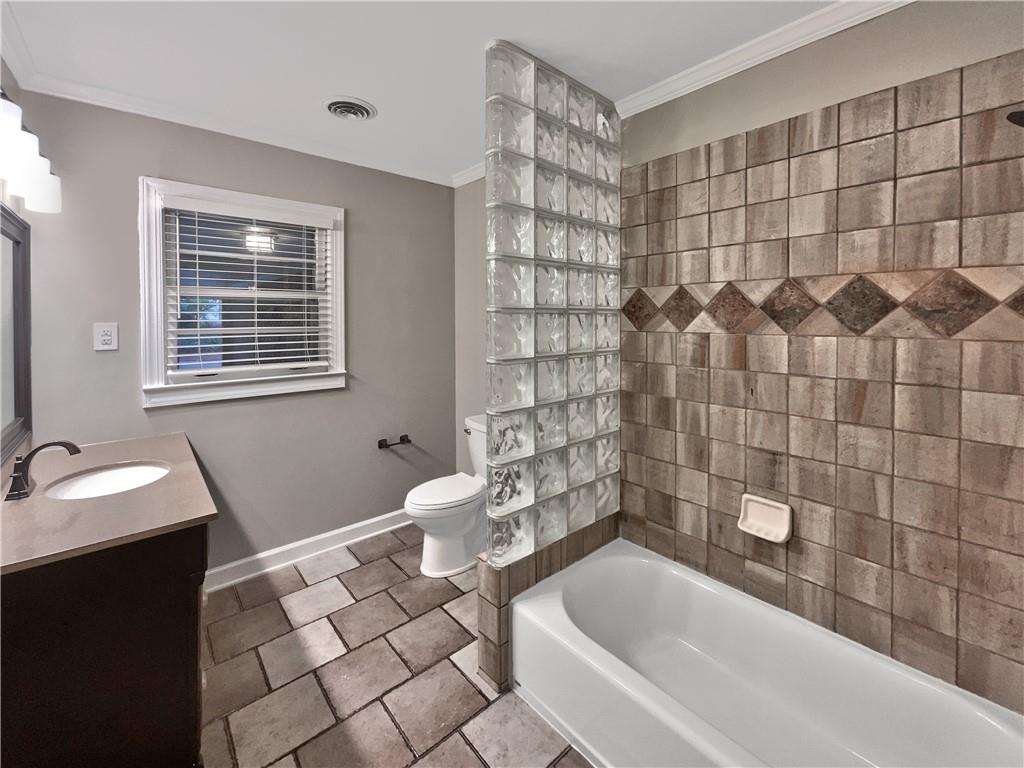 6721 Castleton Drive, Atlanta, Georgia 30328, 3 Bedrooms Bedrooms, ,3 BathroomsBathrooms,Residential,Sold,6721 Castleton Drive,7277226