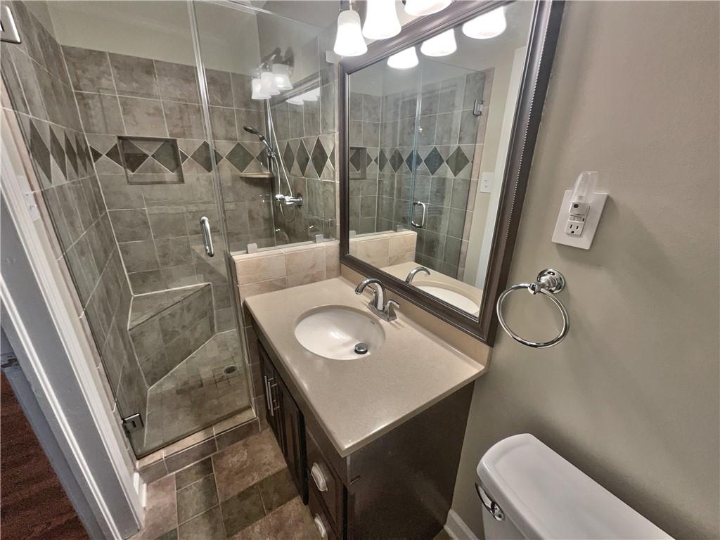 6721 Castleton Drive, Atlanta, Georgia 30328, 3 Bedrooms Bedrooms, ,3 BathroomsBathrooms,Residential,Sold,6721 Castleton Drive,7277226