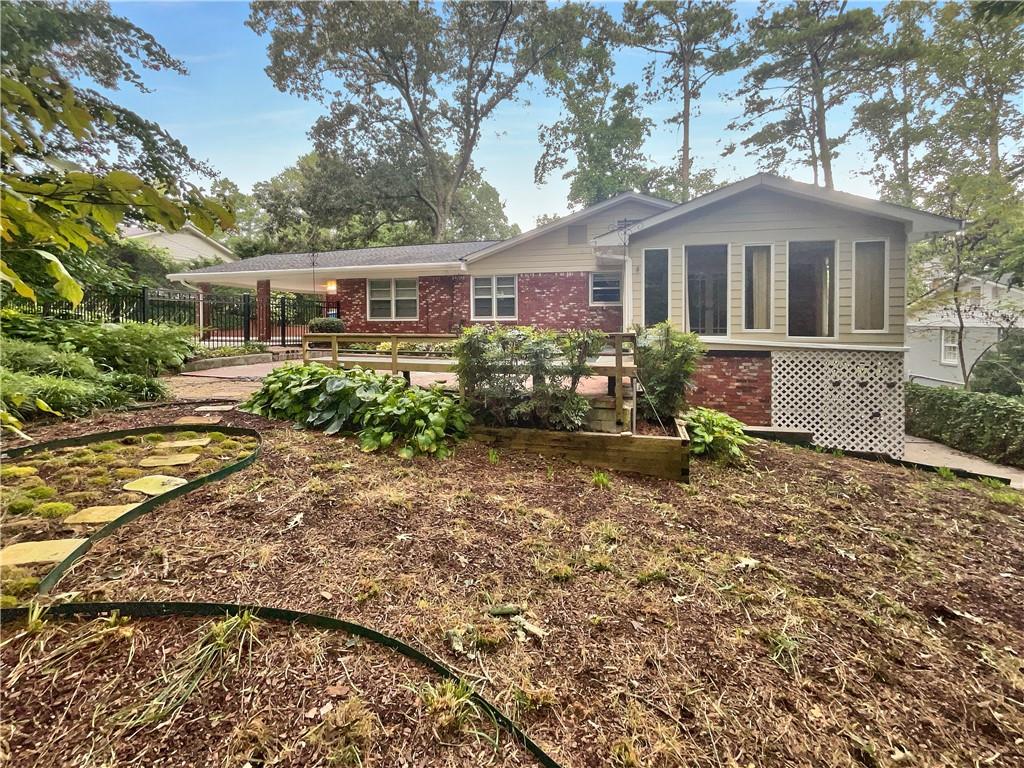 6721 Castleton Drive, Atlanta, Georgia 30328, 3 Bedrooms Bedrooms, ,3 BathroomsBathrooms,Residential,Sold,6721 Castleton Drive,7277226