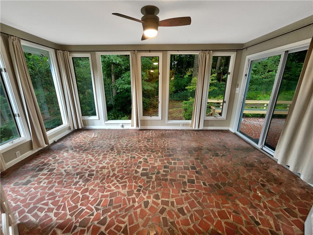 6721 Castleton Drive, Atlanta, Georgia 30328, 3 Bedrooms Bedrooms, ,3 BathroomsBathrooms,Residential,Sold,6721 Castleton Drive,7277226