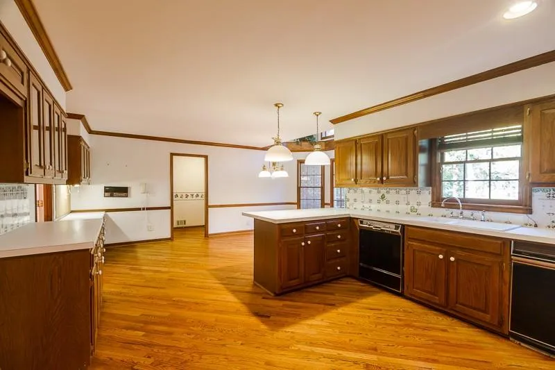 8160 Habersham Waters Road, Sandy Springs, Georgia 30350, 5 Bedrooms Bedrooms, ,4 BathroomsBathrooms,Residential,Sold,8160 Habersham Waters Road,5747880