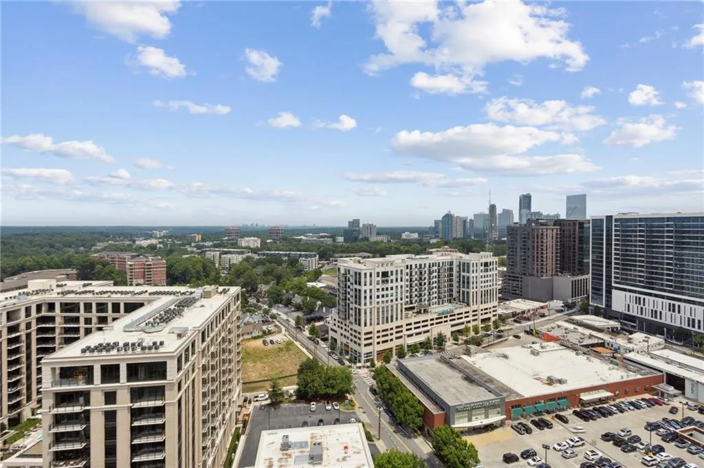 88 W PACES FERRY Road NW Unit 2140, Atlanta, Georgia 30305, 2 Bedrooms Bedrooms, ,2 BathroomsBathrooms,Residential,For Sale,88 W PACES FERRY Road NW Unit 2140,7257662