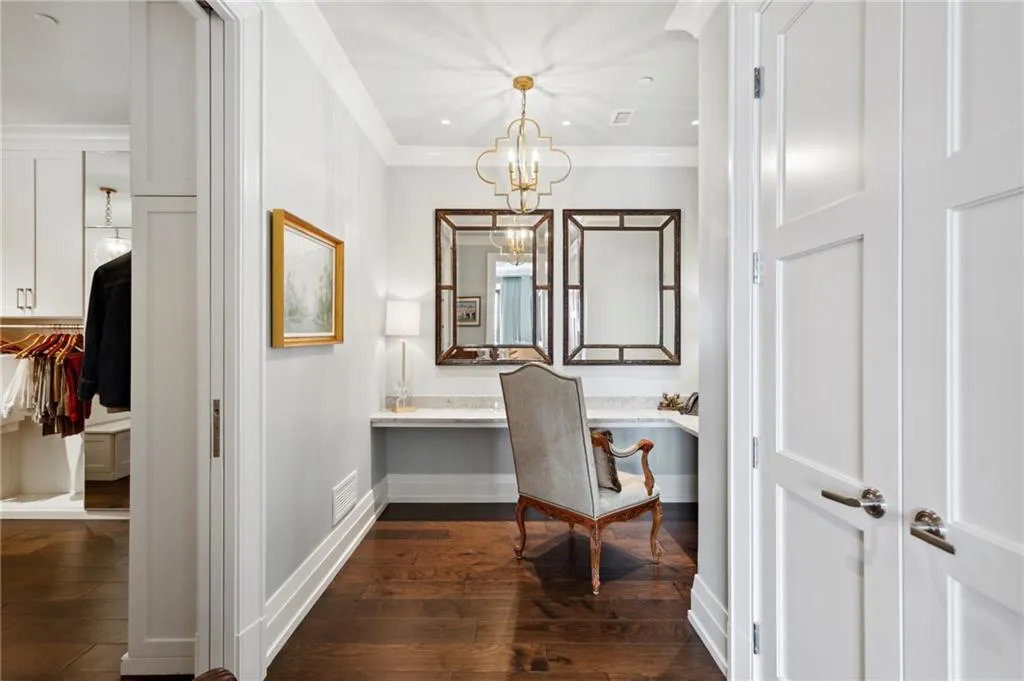 88 W PACES FERRY Road NW Unit 2140, Atlanta, Georgia 30305, 2 Bedrooms Bedrooms, ,2 BathroomsBathrooms,Residential,For Sale,88 W PACES FERRY Road NW Unit 2140,7257662