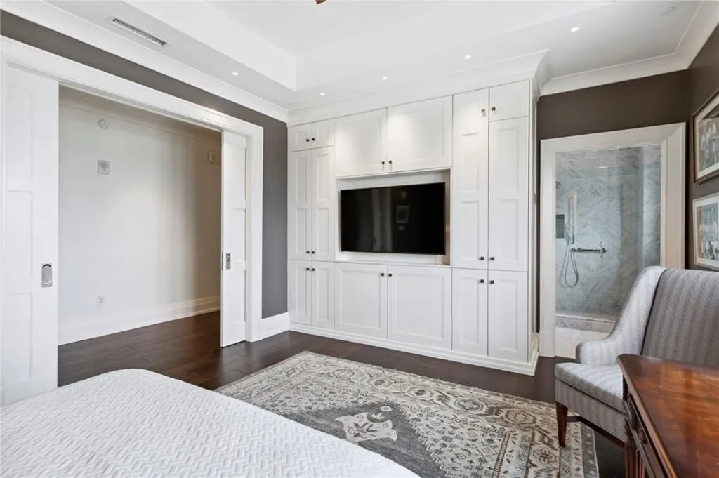 88 W PACES FERRY Road NW Unit 2140, Atlanta, Georgia 30305, 2 Bedrooms Bedrooms, ,2 BathroomsBathrooms,Residential,For Sale,88 W PACES FERRY Road NW Unit 2140,7257662